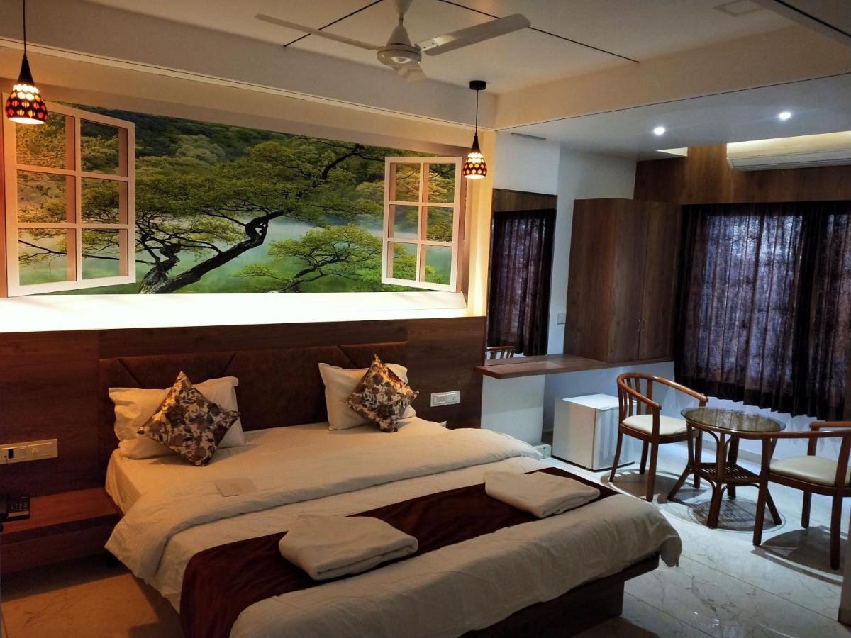 Hotel The Grand Piano - Best Business Hotel In Patan Exterior foto