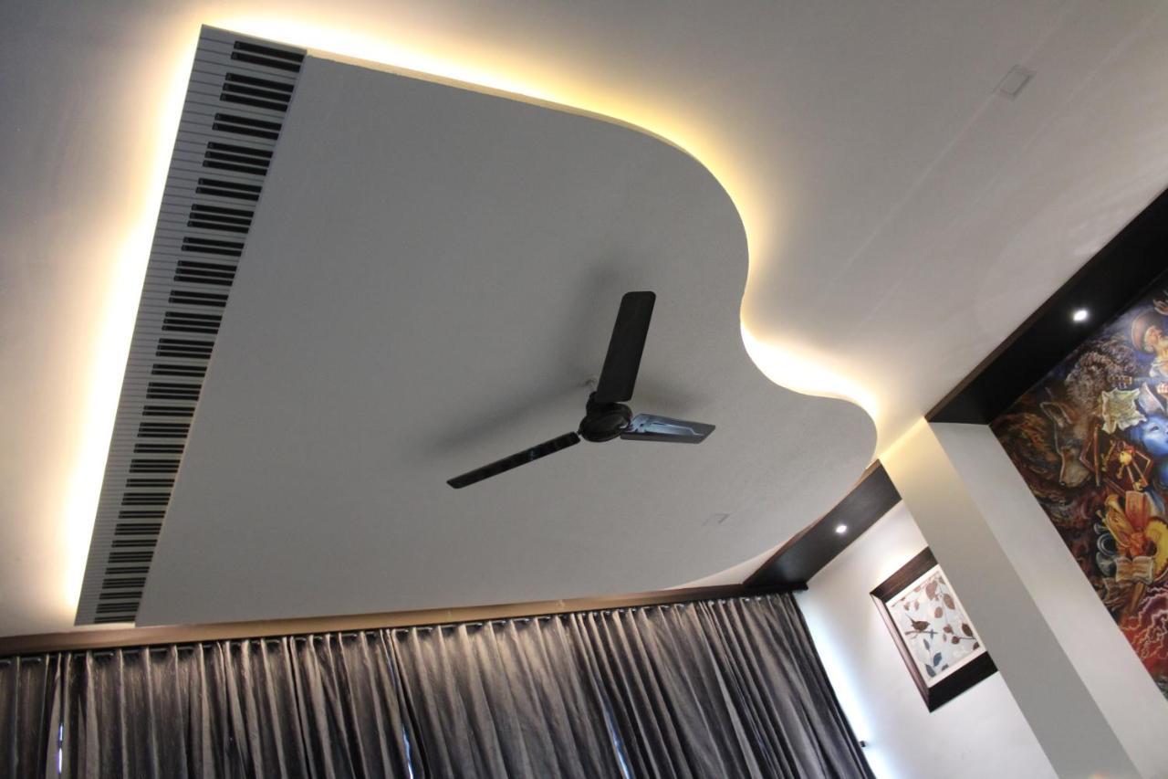 Hotel The Grand Piano - Best Business Hotel In Patan Exterior foto