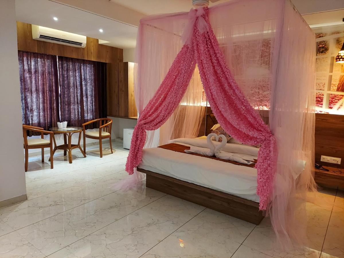 Hotel The Grand Piano - Best Business Hotel In Patan Exterior foto