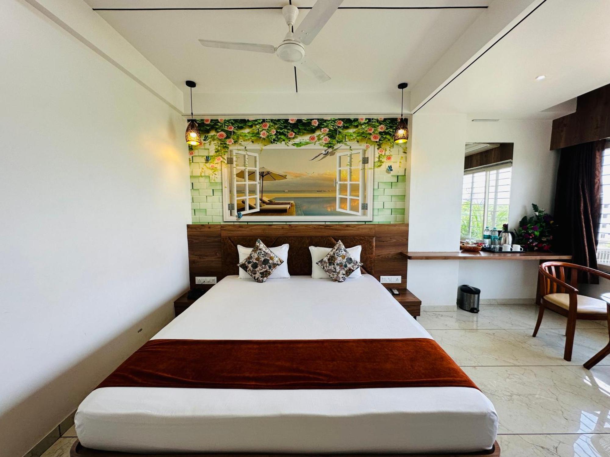 Hotel The Grand Piano - Best Business Hotel In Patan Exterior foto