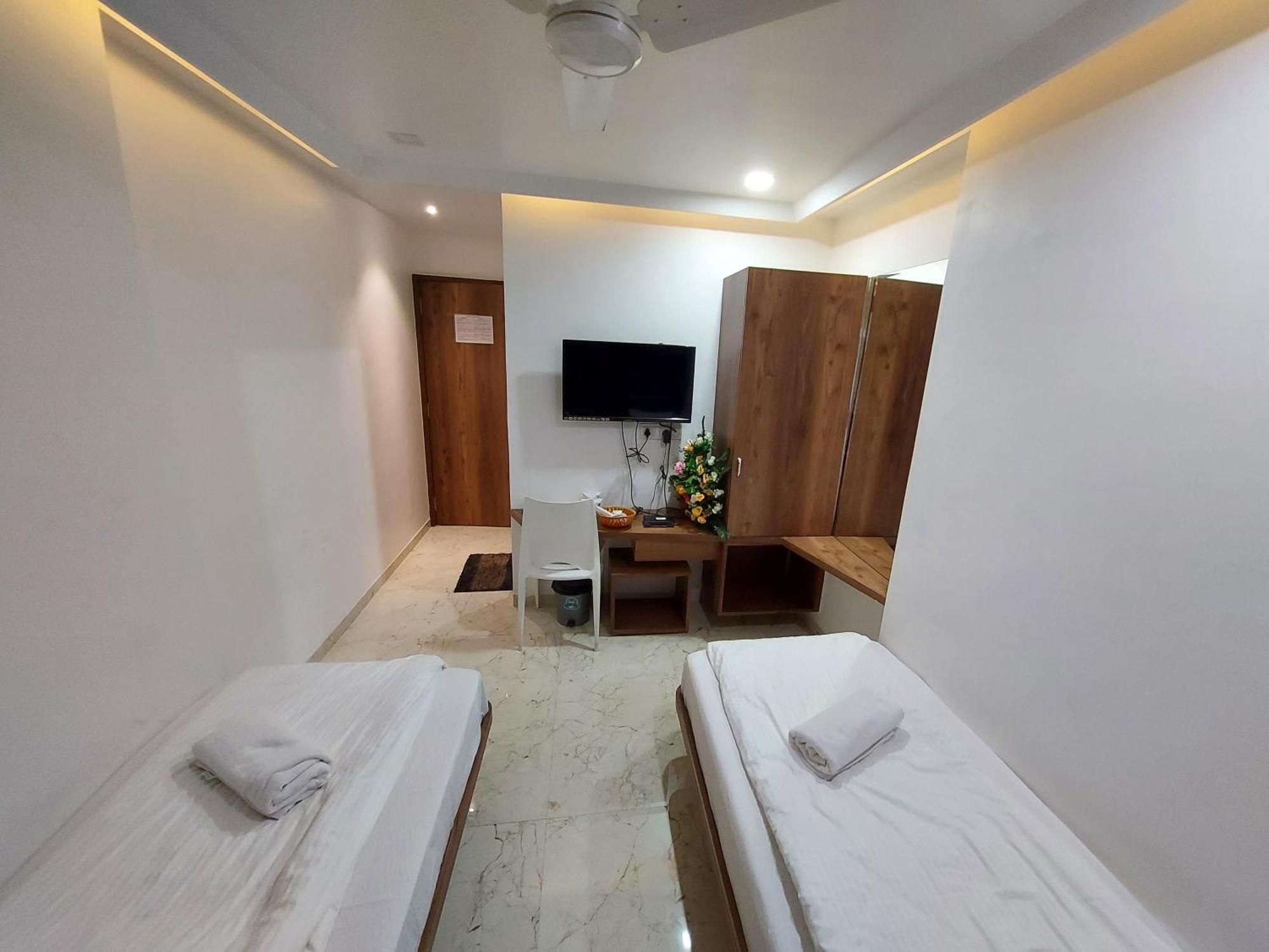 Hotel The Grand Piano - Best Business Hotel In Patan Exterior foto